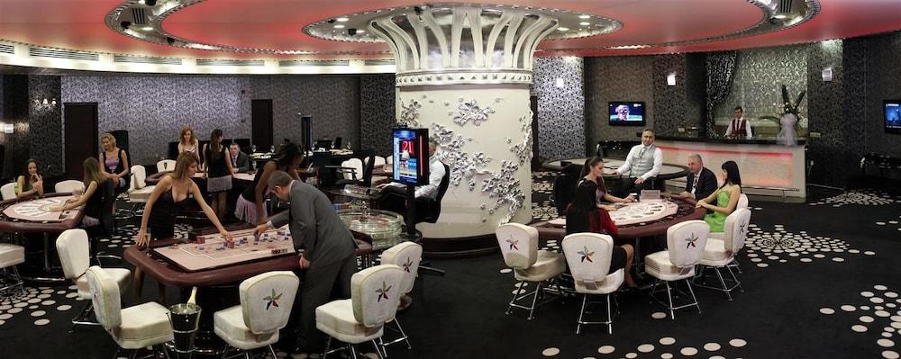 Grand Pasha Luxury Central Nicosia Hotel & Casino ภายนอก รูปภาพ