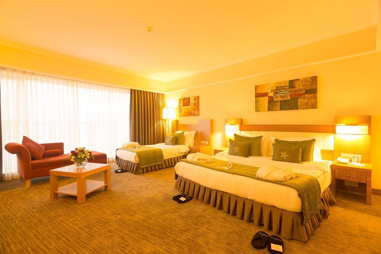 Grand Pasha Luxury Central Nicosia Hotel & Casino ภายนอก รูปภาพ