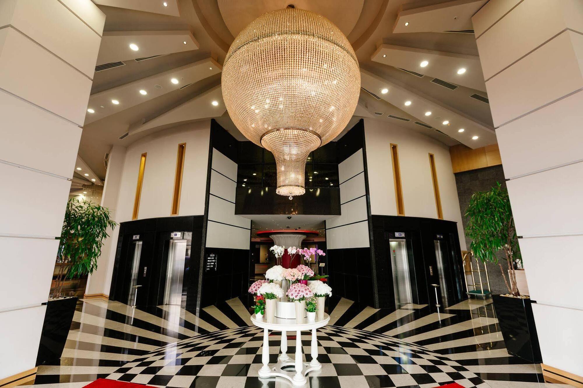 Grand Pasha Luxury Central Nicosia Hotel & Casino ภายนอก รูปภาพ